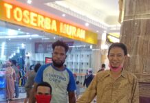 Layanan Kaki Palsu dan Tangan Palsu di Papua: Kemudahan dan Kualitas dari Harapan Medika Makassar Contoh kaki palsu modern dengan teknologi terbaru dari Harapan Medika Makassar, dirancang untuk kenyamanan dan fungsi optimal